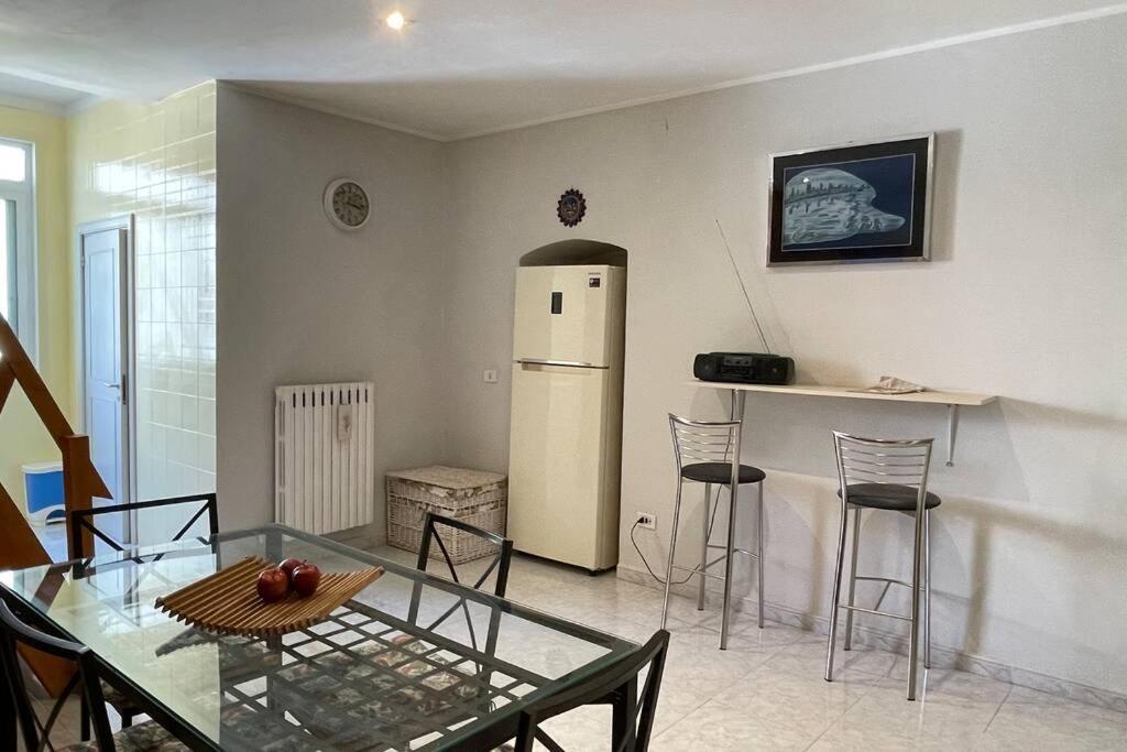 Petinoinapulia - Appartamento Per Famiglie E Amici 巴里 外观 照片